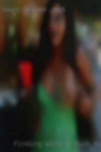 finding wife a fuck buddy